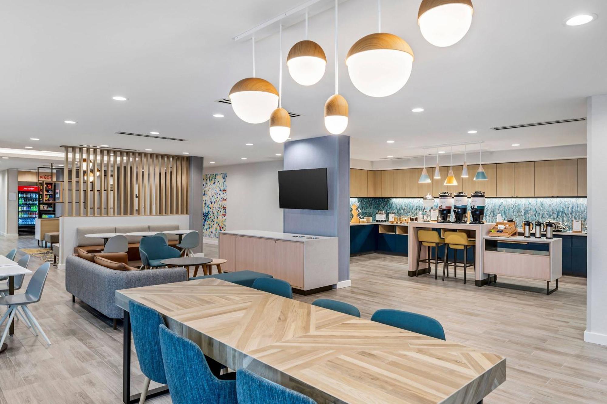 Towneplace Suites By Marriott Richmond コロニアルハイツ エクステリア 写真