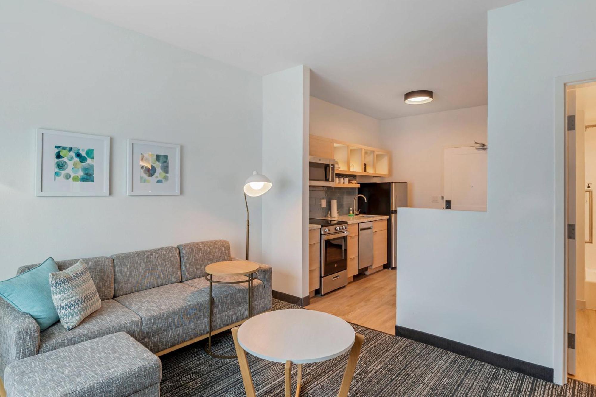 Towneplace Suites By Marriott Richmond コロニアルハイツ エクステリア 写真